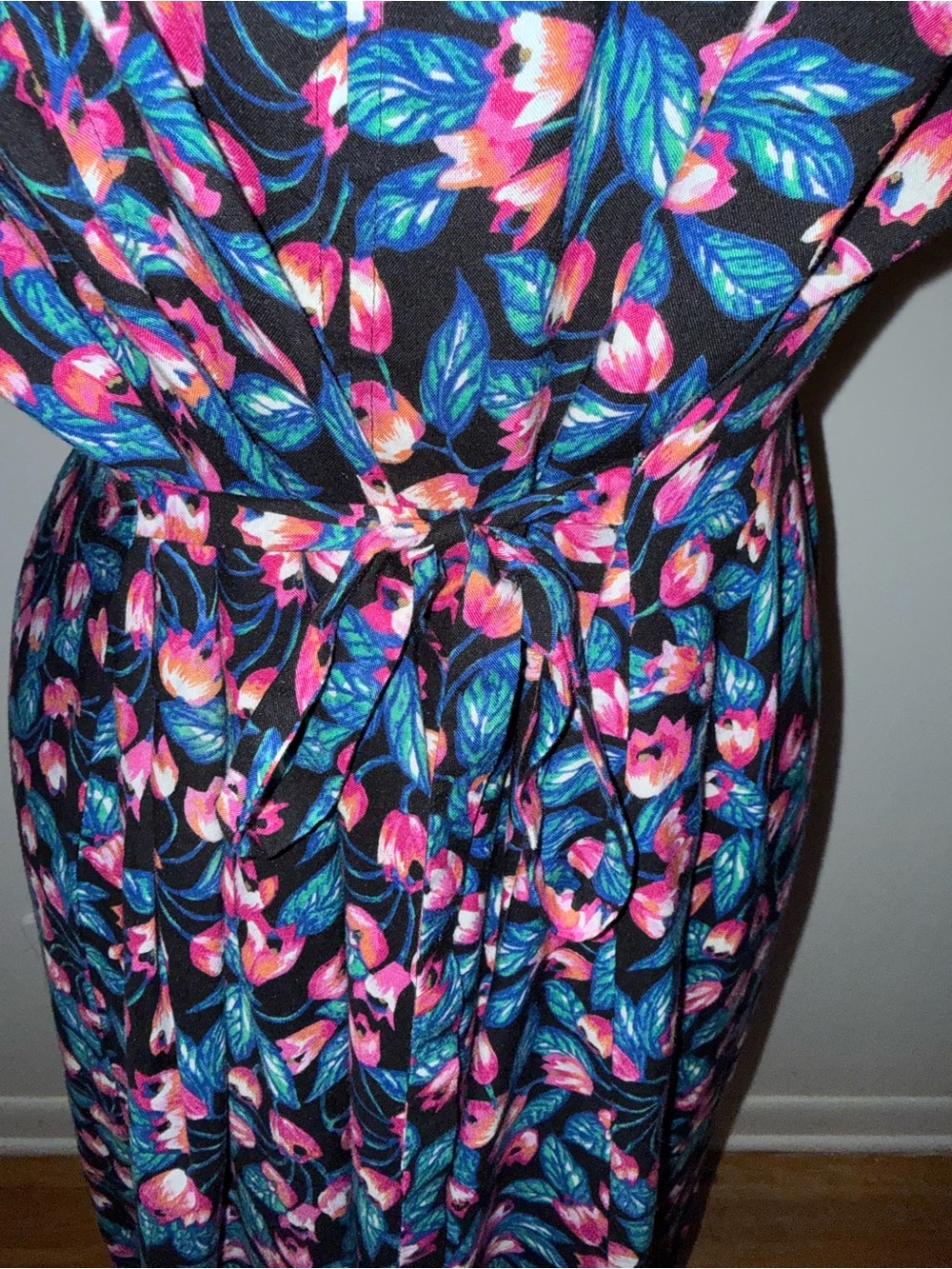 Vintage 80’s Sleeveless Navy Floral Dress with Pink Accents 2x - Picture 6 of 9